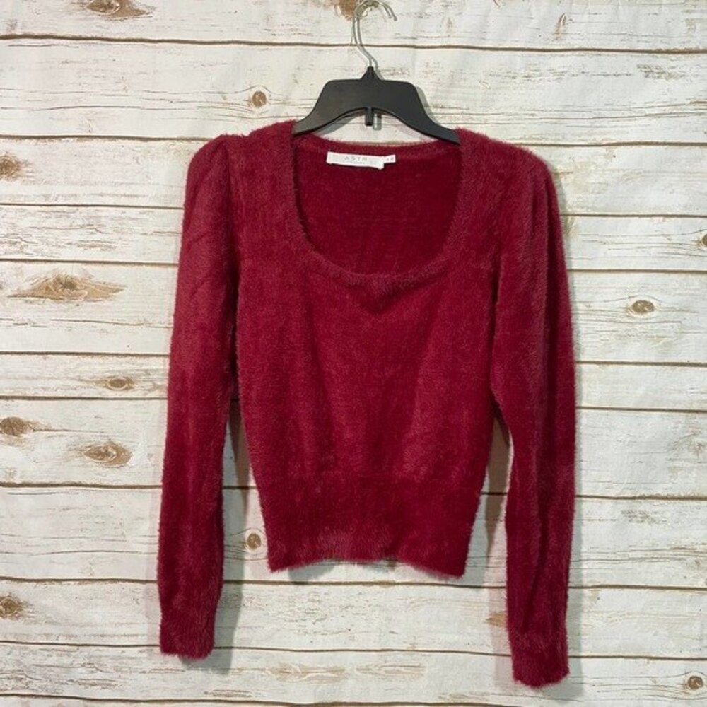 Astr The Label Women's V-Neck Red Crop Sweater Size S/M